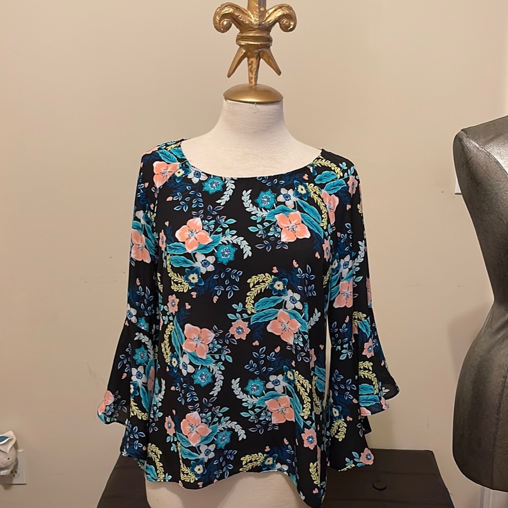 Woman’s blouse
